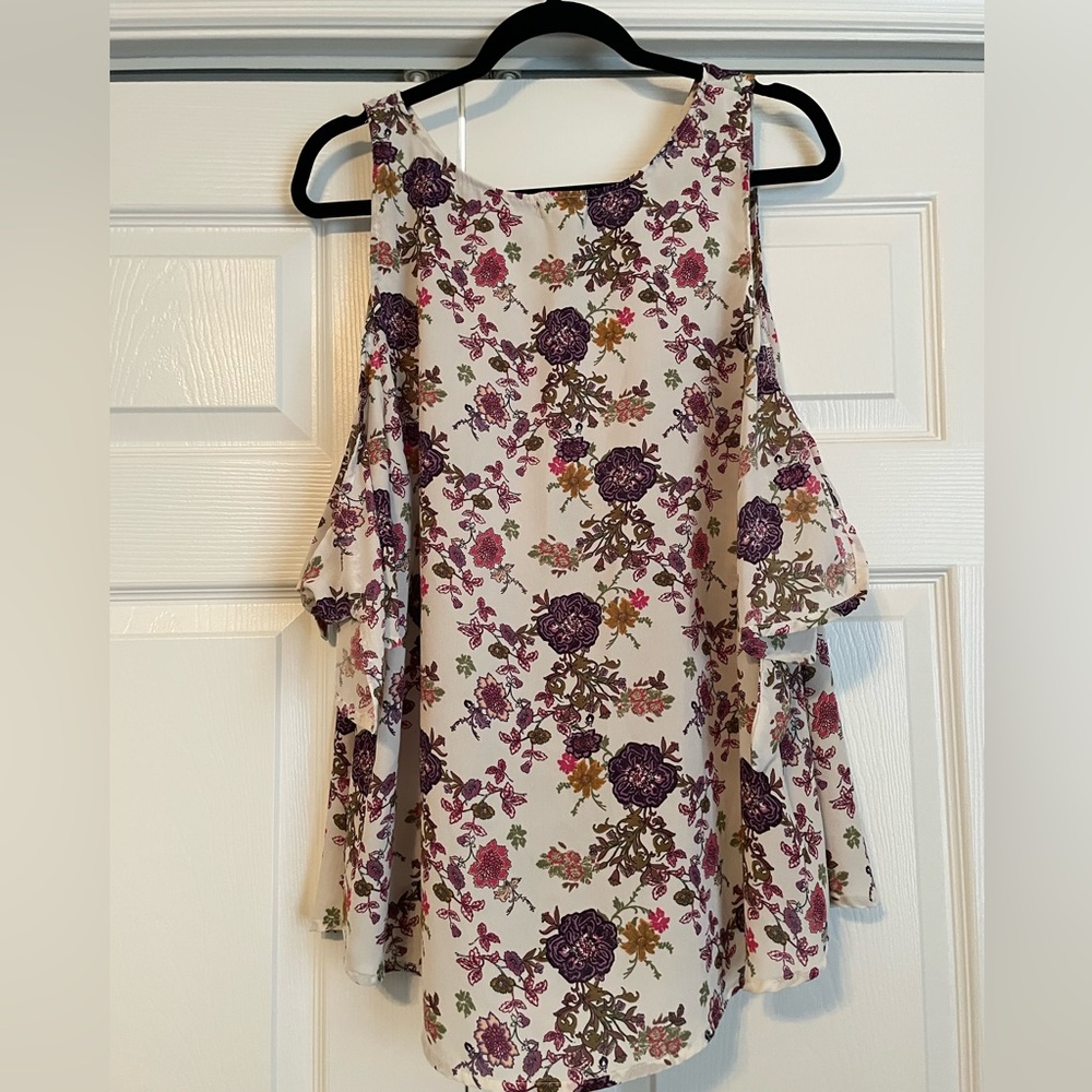 Eyeshadow cold shoulder tie sleeve blouse